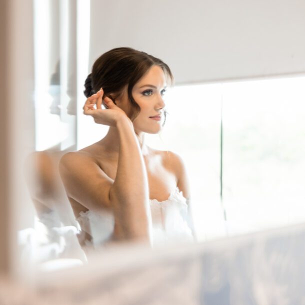 molly2 davis grey farms wedding bushel peck photo 2 scaled