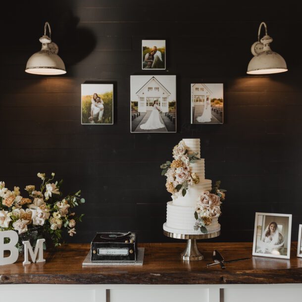 davis and grey farms wedding bushel peck photo5